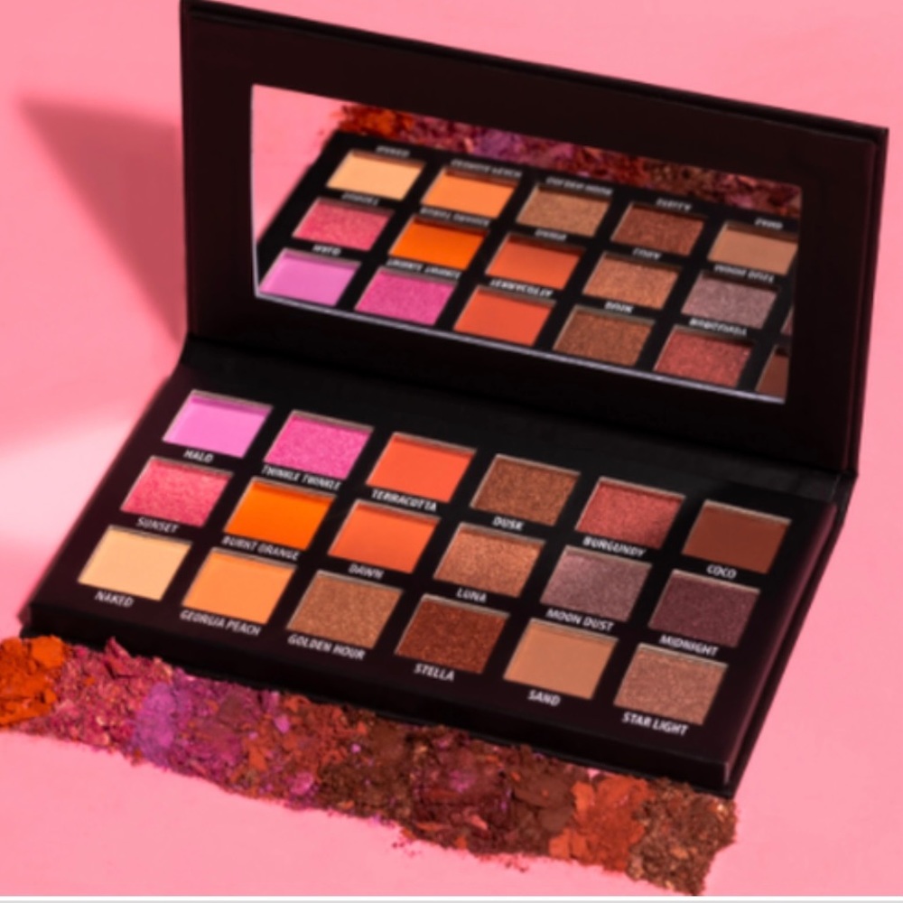 Brand 🆕 KAB Cosmetics Day + Night Eyeshadow Palette